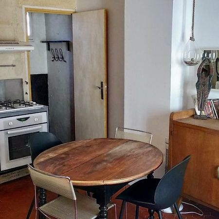 Le Nid Des Arenes Apartment Arles Exterior foto