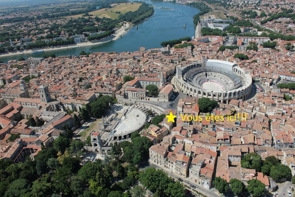 Le Nid Des Arenes Apartment Arles Cameră foto