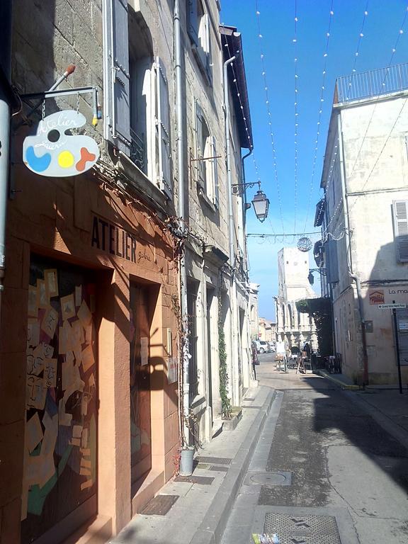 Le Nid Des Arenes Apartment Arles Cameră foto